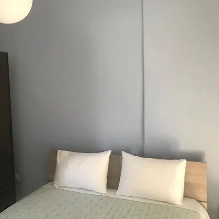 Minimal Aesthetic Fourka